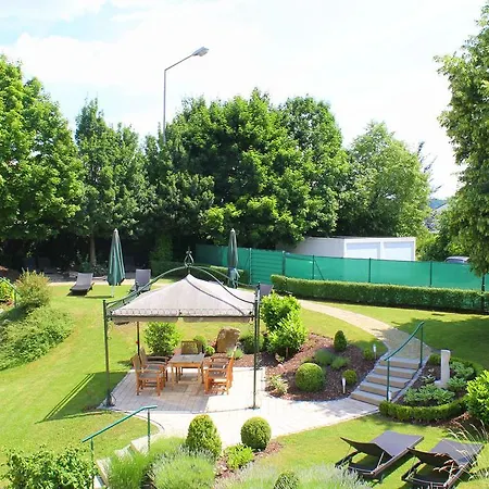 فندق Garden & Goetzfried 4*
