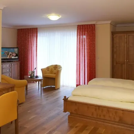 Kultur&spa Götzfried 4*