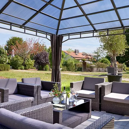Garden & Goetzfried Hotel 4*